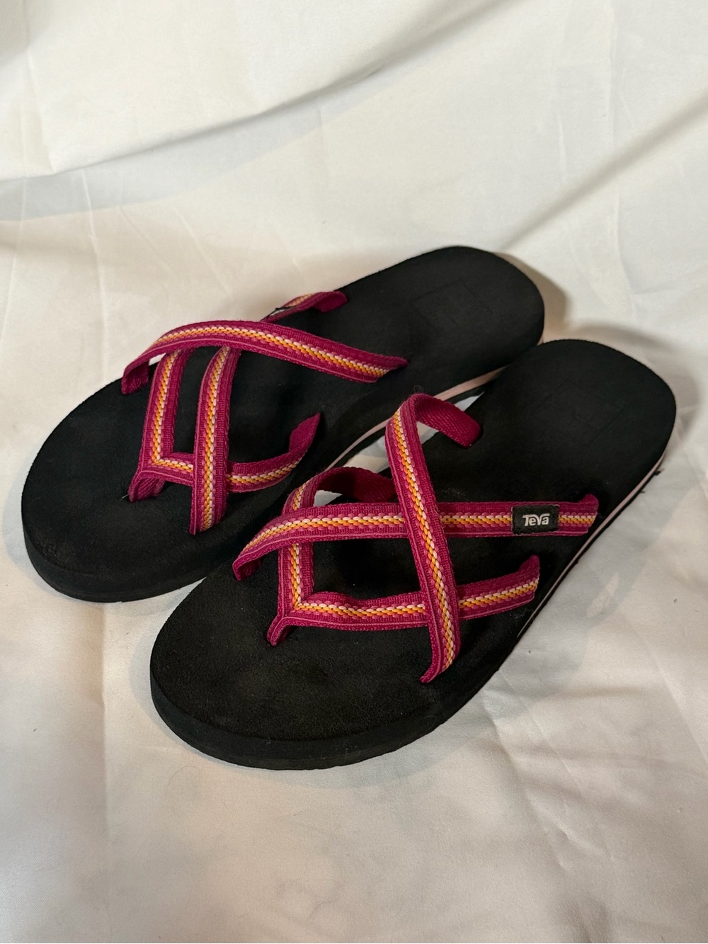 Teva Women's Olowahu Lindi Boysenberry Polyester Sandal Womens Size 7 - Picture 2 of 7